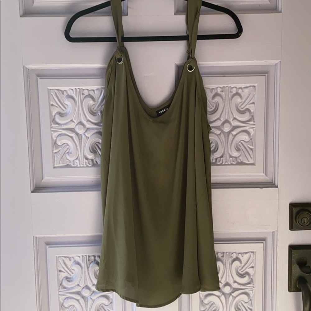 Green polyester top